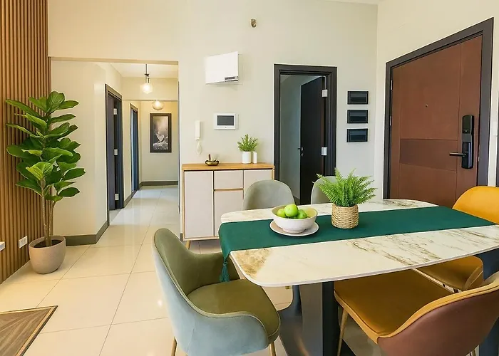 Rare 3br Modern Penthouse In Bgc Ii Sleeps 12pax Apartamento